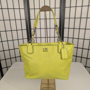 Vintage Coach Shoulder Bag - Lime green with Silver hardware